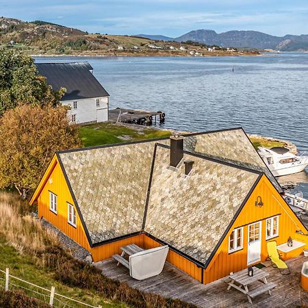 Awesome Home In Kvamsoy With Jacuzzi Sandvik  Exteriör bild