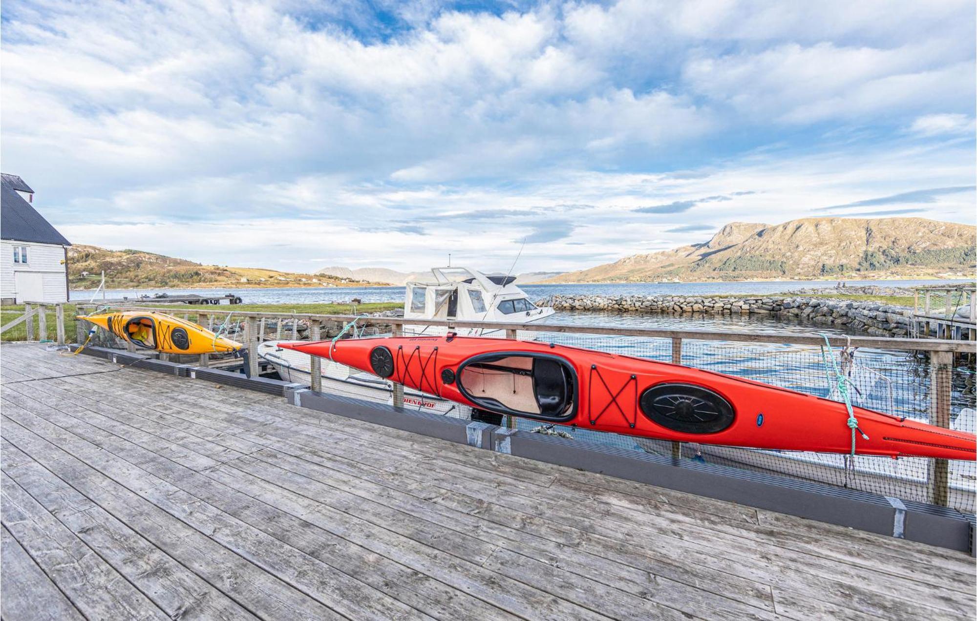 Awesome Home In Kvamsoy With Jacuzzi Sandvik  Exteriör bild